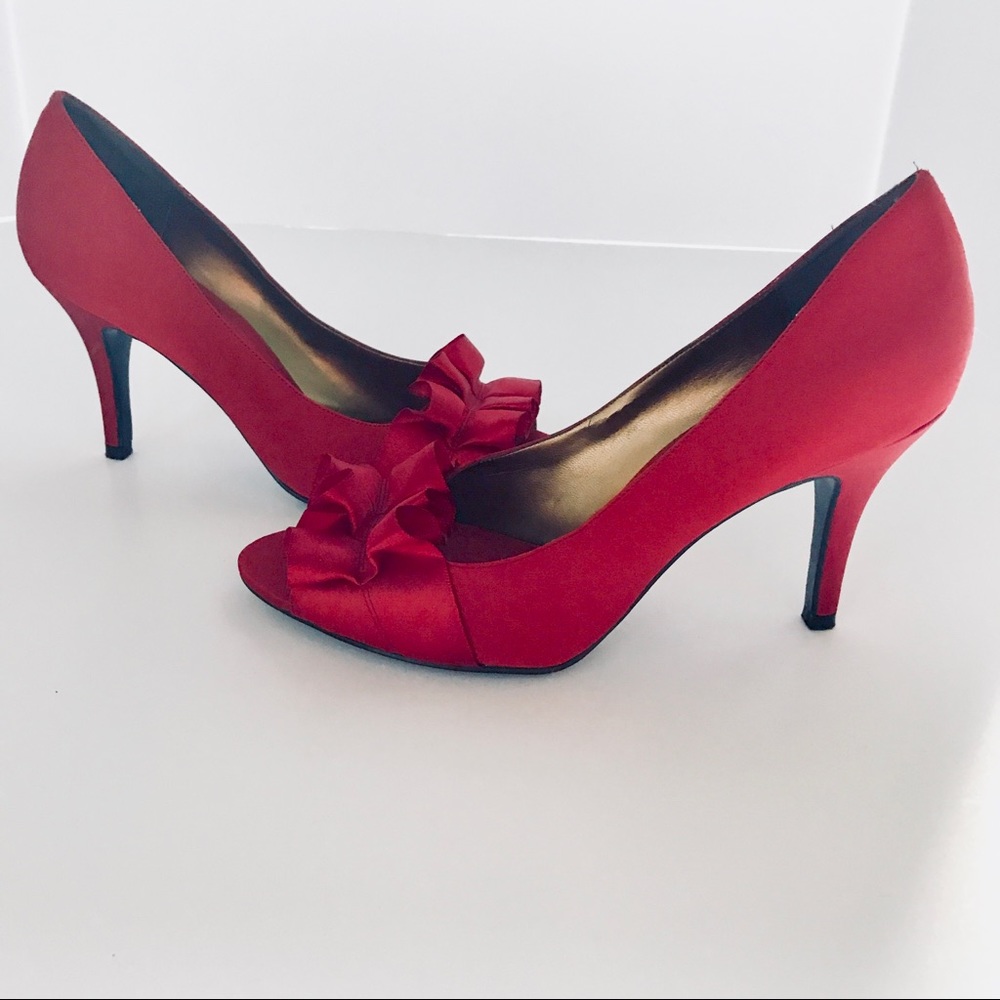 Ruffle Peep Toe Pumps